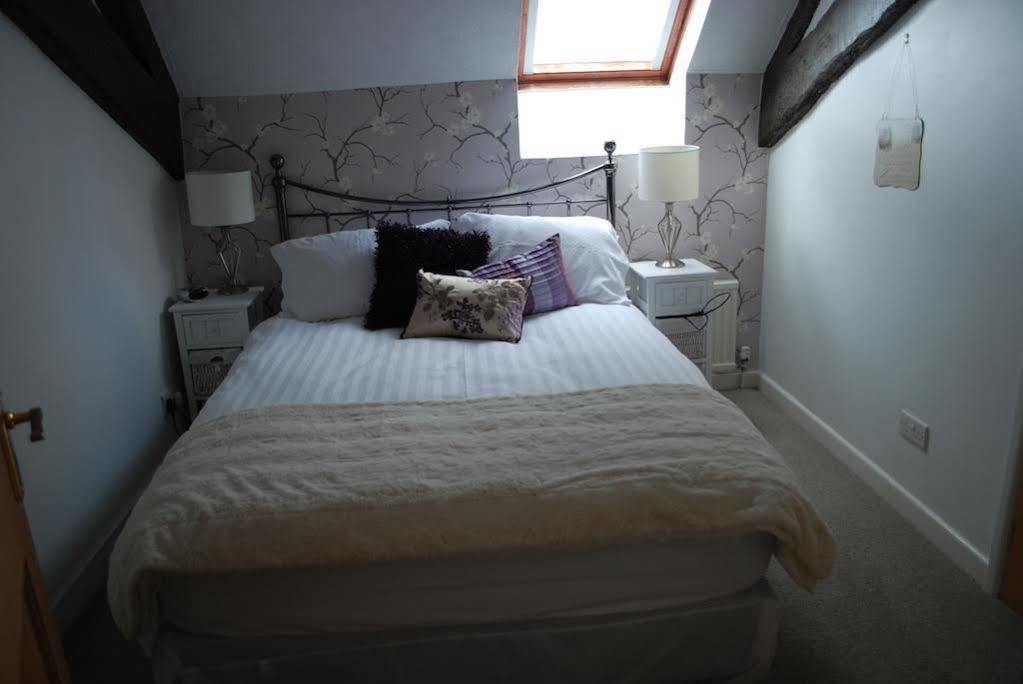 Stoneleigh Barn Bed And Breakfast Sherborne  Dış mekan fotoğraf